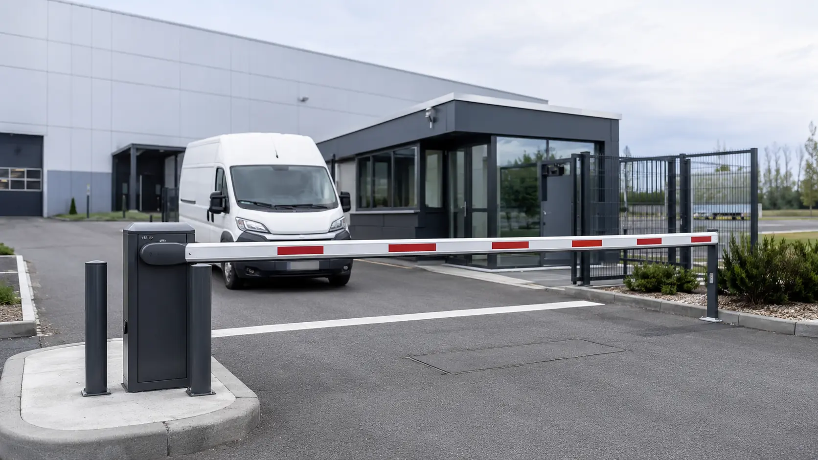 Voie de parking conçue pour la lecture de plaque et la barrière