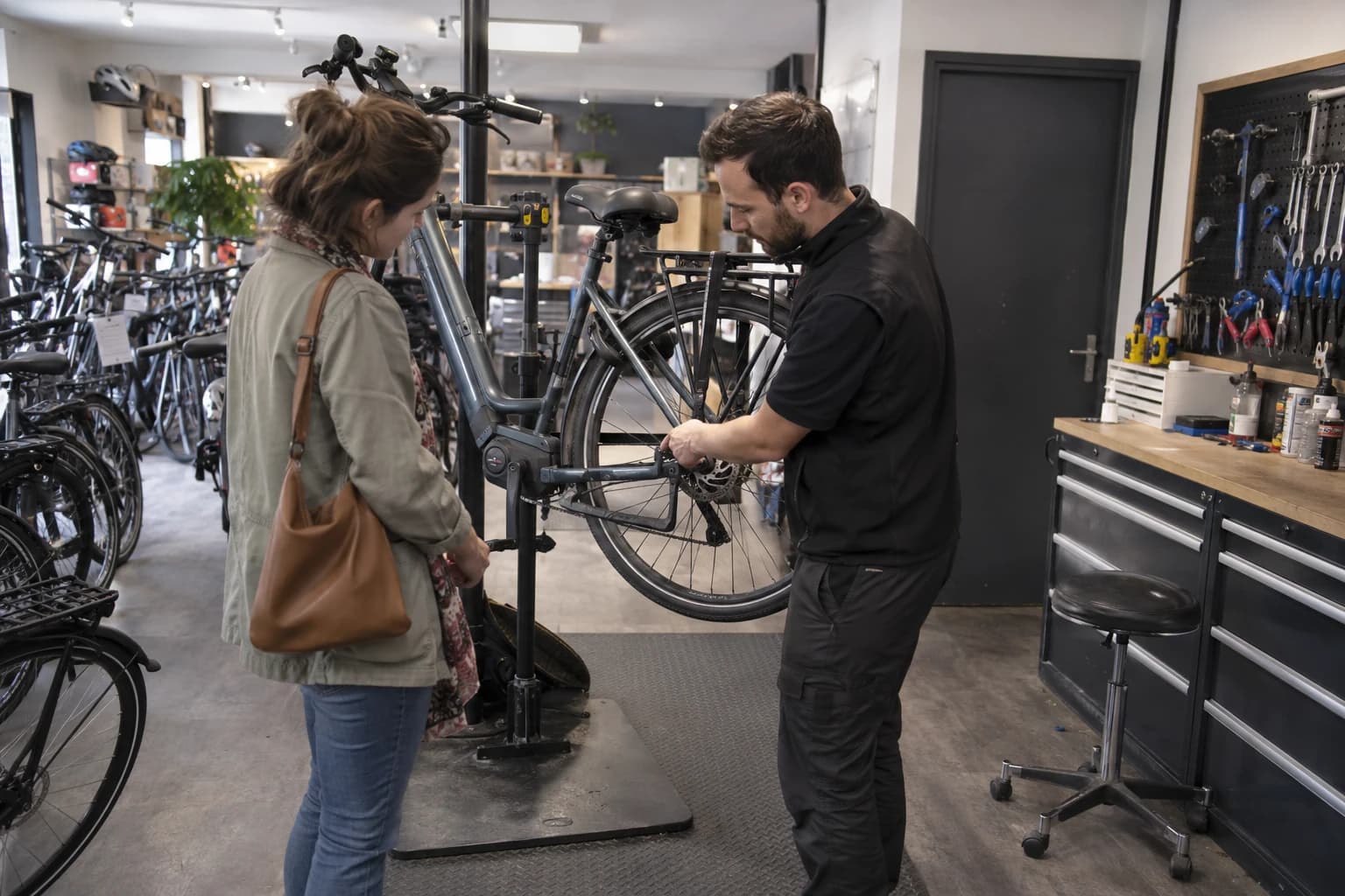 Illustration d’un magasin de vélos fictif : état d’entrée d’un vélo confié à l’atelier