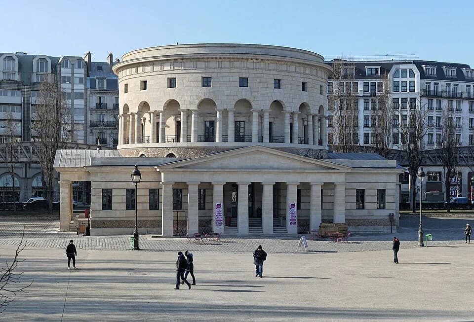 La Rotonde de la Villette, place de la Bataille-de-Stalingrad