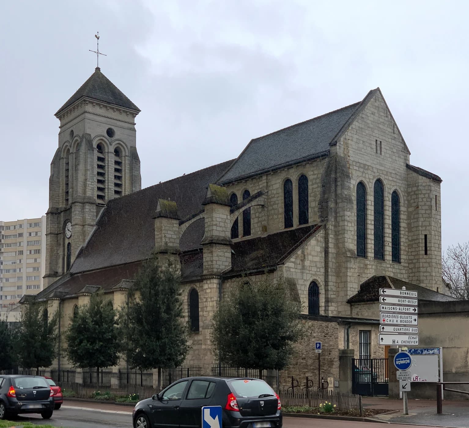 Église Saint-Christophe à Créteil, photographié le 4 mars 2021