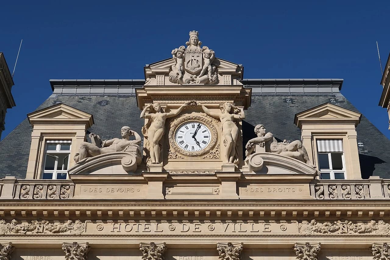 Détail de l’hôtel de ville de Neuilly-sur-Seine