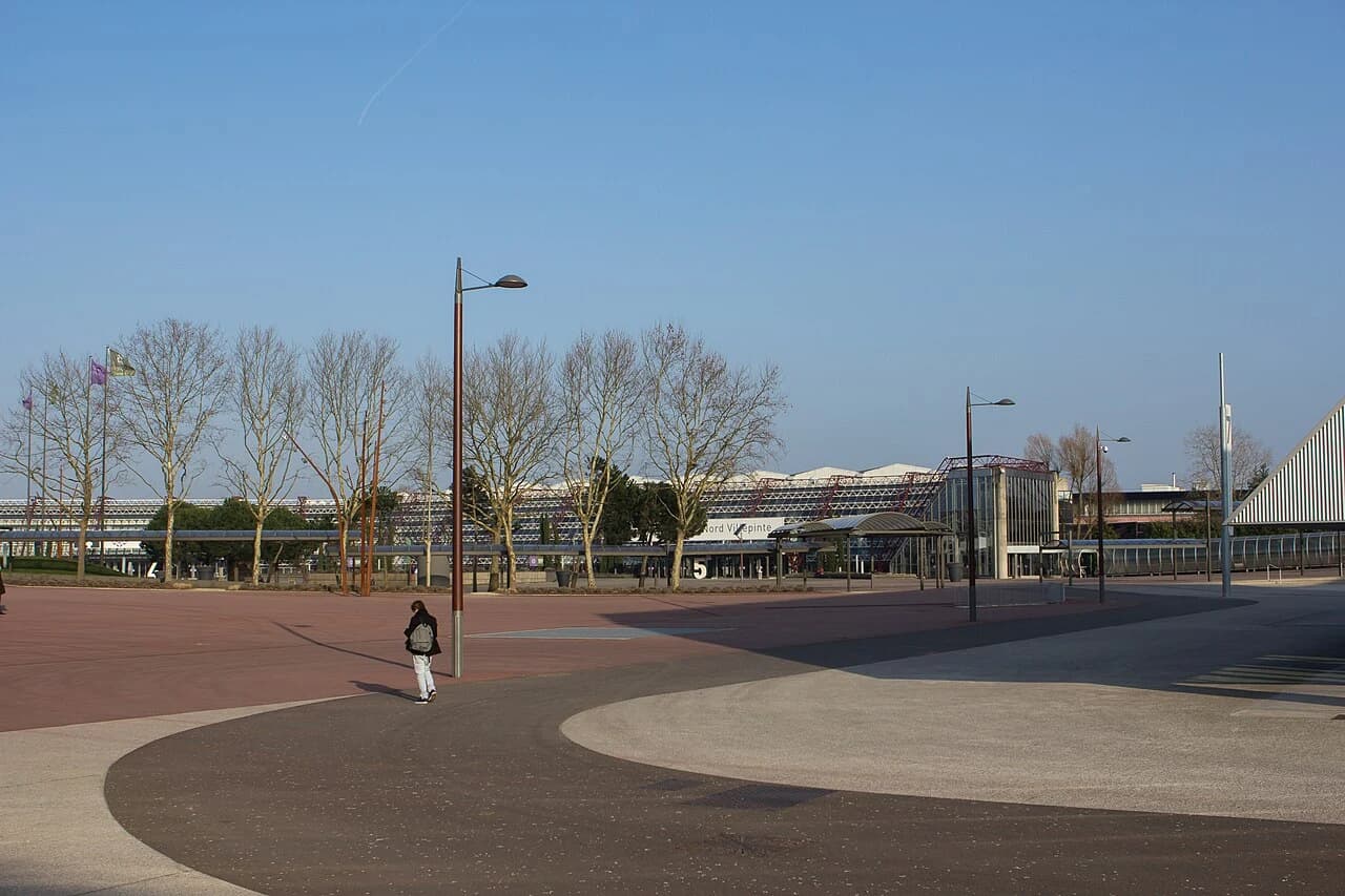 Esplanade et halls du Parc des Expositions de Villepinte